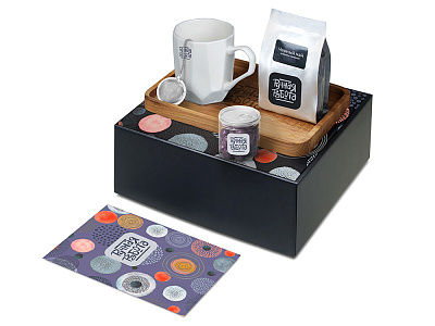 Подарочный набор Re:y. Hearth с кружкой, подносом и чаем (Белый) Подарочный набор Re:y. Hearth с кружкой, подносом и чаем (Белый)