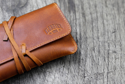 Кисет для табака KLONDIKE DIGGER «George», натуральная кожа в коньячном цвете, 16 х 8,5 х 1 см
