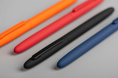 Ручка шариковая "Vega", покрытие soft touch, красный
