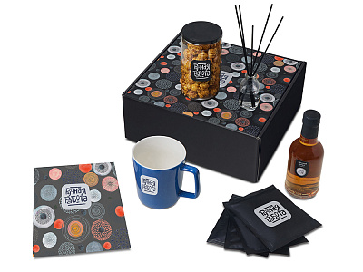 Подарочный набор Re:y. Treat с кружкой, сиропом и попкорном (Синий) Подарочный набор Re:y. Treat с кружкой, сиропом и попкорном (Синий)