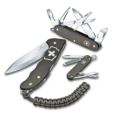 Нож-брелок VICTORINOX Classic Alox LE 2022, 58 мм, 5 функций, алюминиевая рукоять, серый