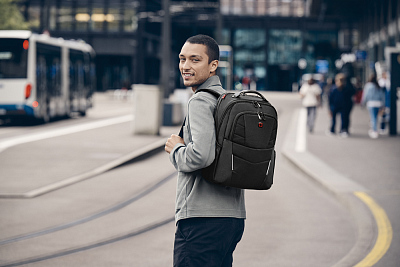 Рюкзак WENGER ALTAIR 15.6", черный, переработанный ПЭТ/Полиэстер, 32х21х44 см, 22 л.