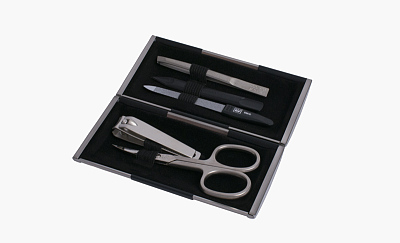 Маникюрный набор Yes, 5пр. Футляр: металл, цвет металлик/черный (Серебристый)