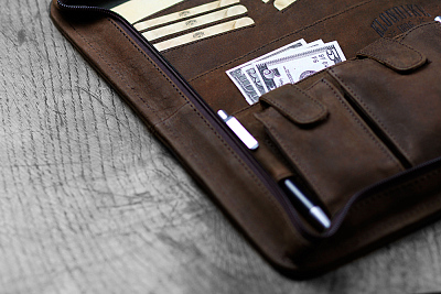 Папка для документов KLONDIKE «Ben», натуральная кожа в темно-коричневом цвете, 33 х 22,5 х 2,5 см