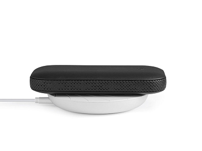 Внешний аккумулятор с беспроводной колонкой Powersound