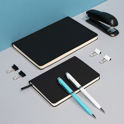 Ежедневник Спарк (Spark) недатированный, черный (без упаковки, без стикера)