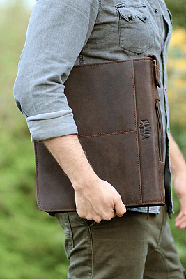 Папка для документов KLONDIKE «Ben», натуральная кожа в темно-коричневом цвете, 33 х 22,5 х 2,5 см