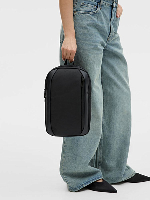 Рюкзак на одно плечо Gravon, черный