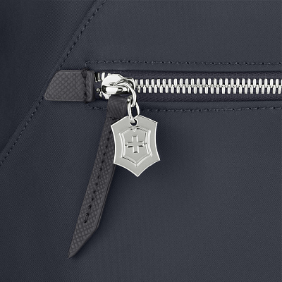 Рюкзак VICTORINOX Victoria Signature Deluxe Backpack, синий, нейлон/кожа, 32x18x39 см