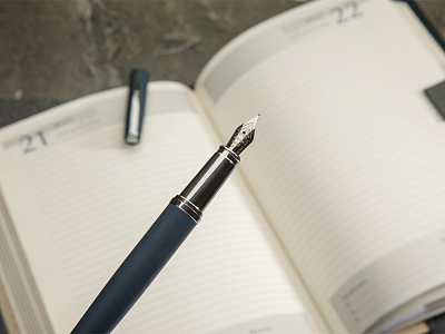 Ручка металлическая перьевая Sienna софт-тач