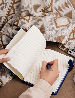 Ежедневник недатированный "Бари", формат А5, черный с серым