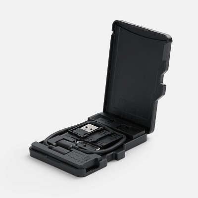 Органайзер для карт памяти и SIM с кардридером Multitask, черный